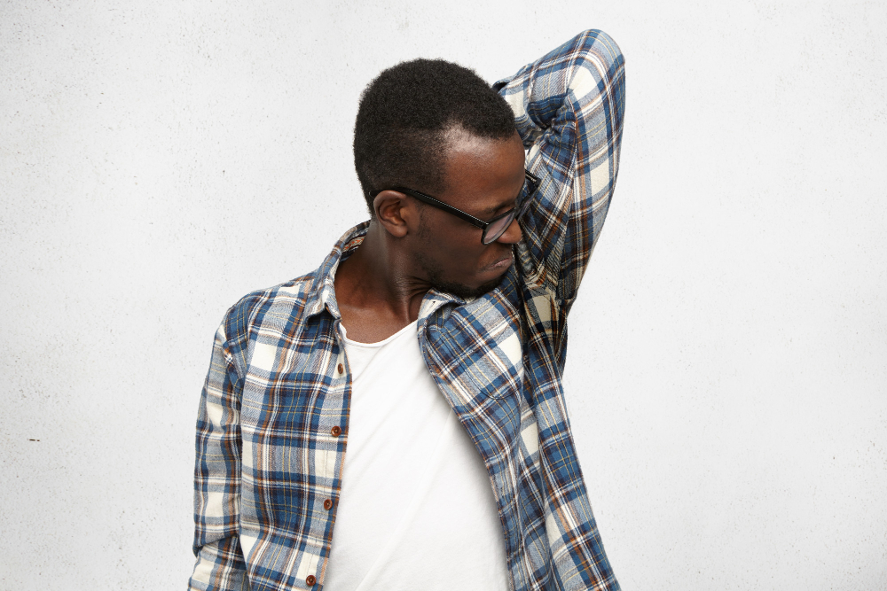 Bromhidrosis